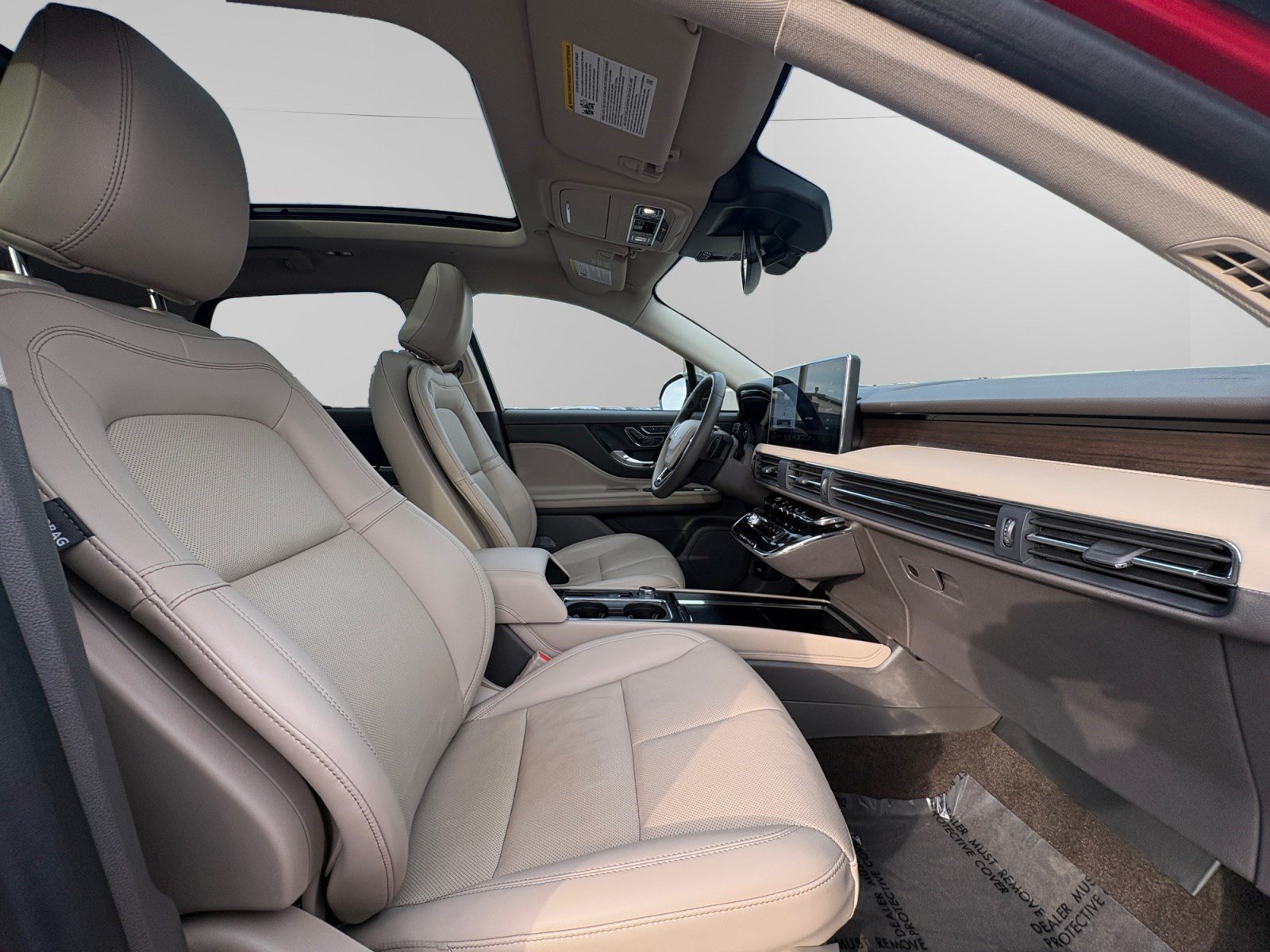 Certified 2024 Lincoln Corsair Grand Touring AWD/4WD image 15