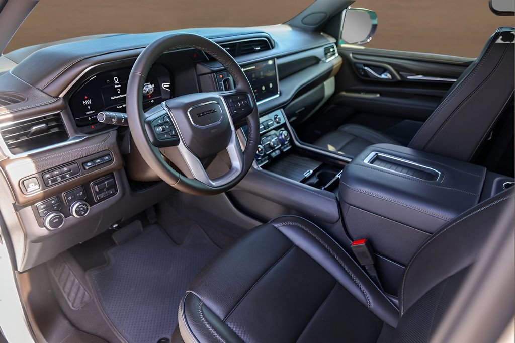 Used 2024 GMC Yukon XL Denali w/ Max Trailering Package image 10