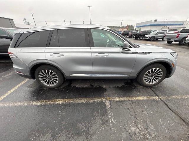 Used 2021 Lincoln Aviator Reserve w/ Elements Package Plus AWD/4WD image 2