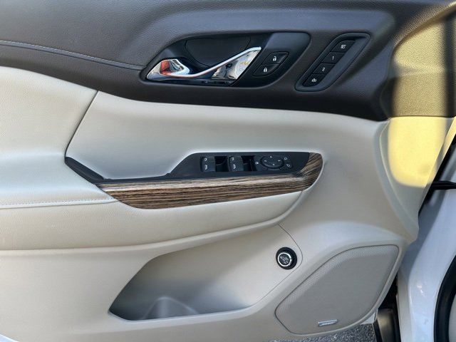 Used 2019 GMC Acadia Denali image 27