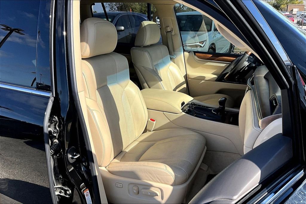 Used 2018 Lexus LX 570 4WD image 10