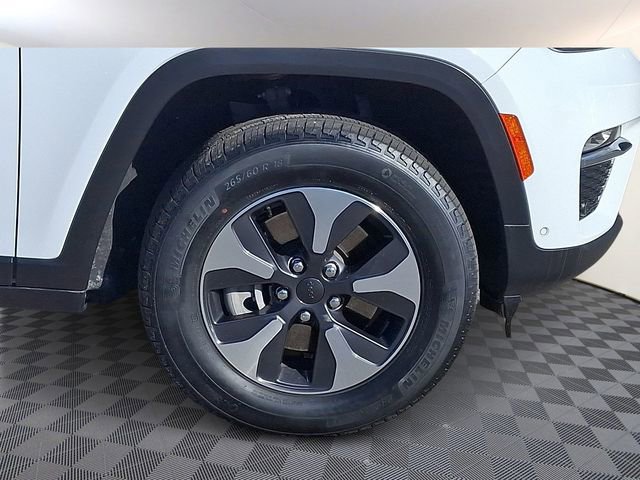 Used 2022 Jeep Grand Cherokee Limited 4xe w/ Luxury Tech Group II image 10