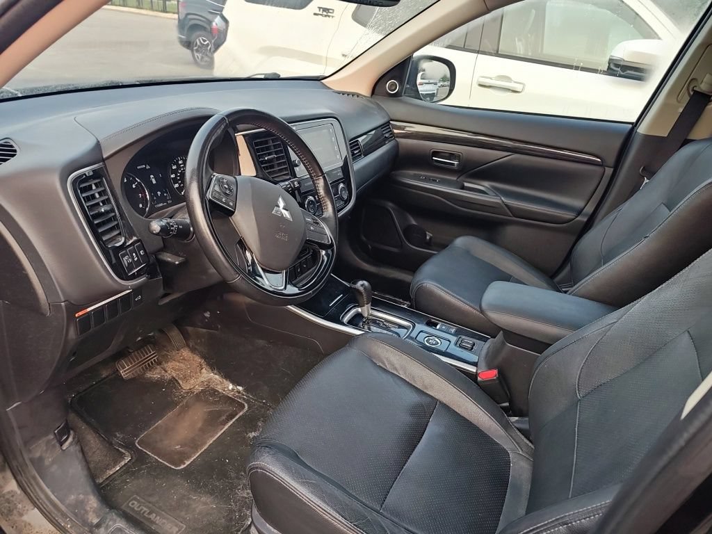 Used 2018 Mitsubishi Outlander SEL AWD/4WD image 8