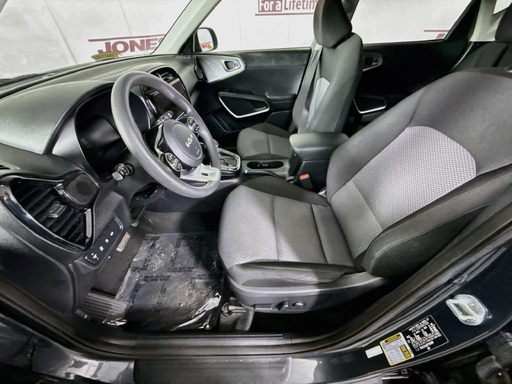 Used 2023 Kia Soul S FWD image 24
