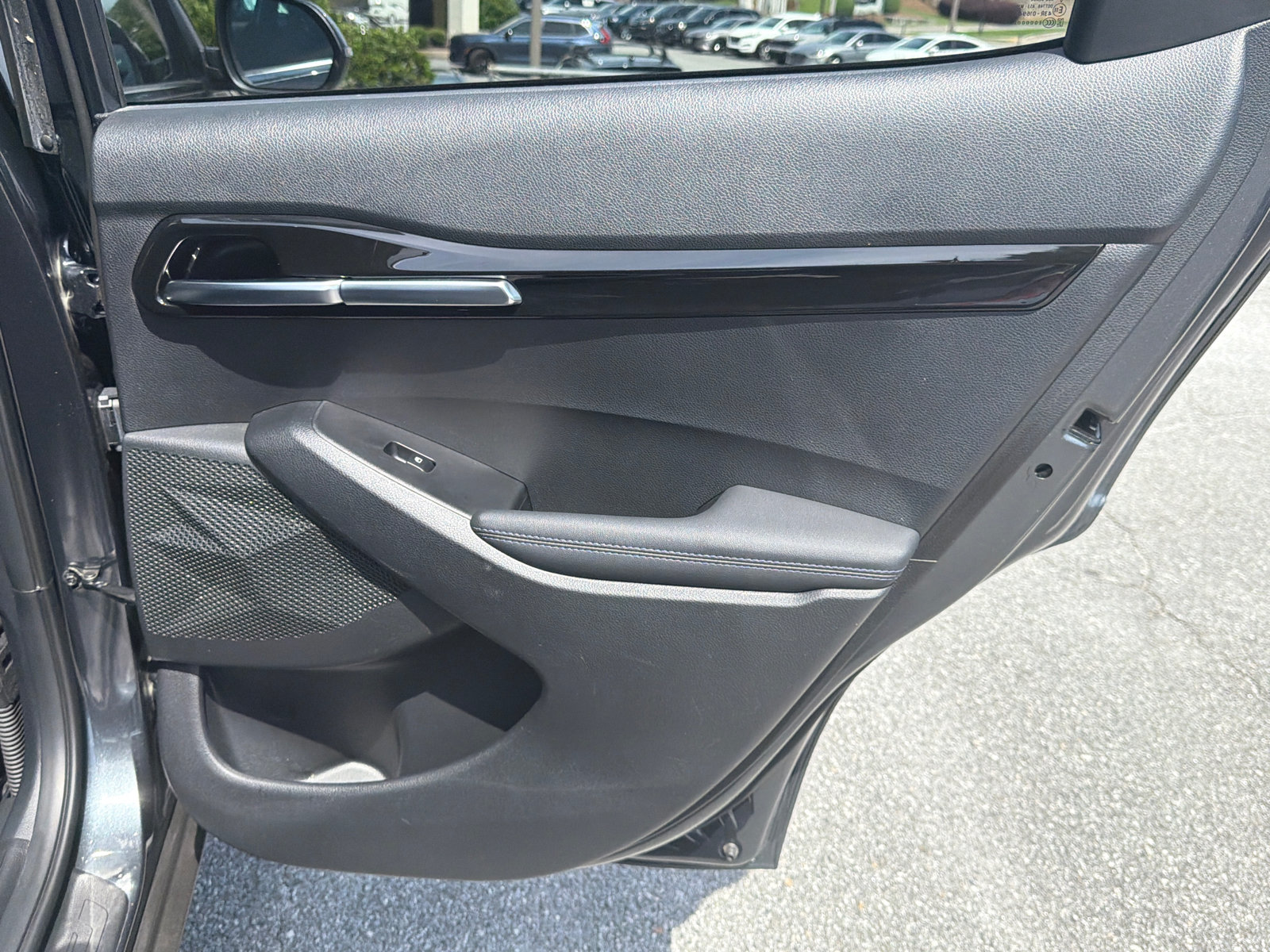 Used 2023 Kia Seltos S w/ Navigation Package FWD image 17