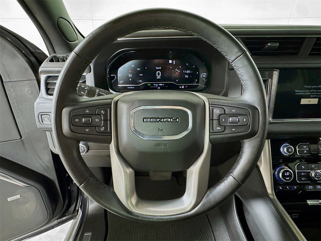 Used 2023 GMC Yukon XL Denali image 9