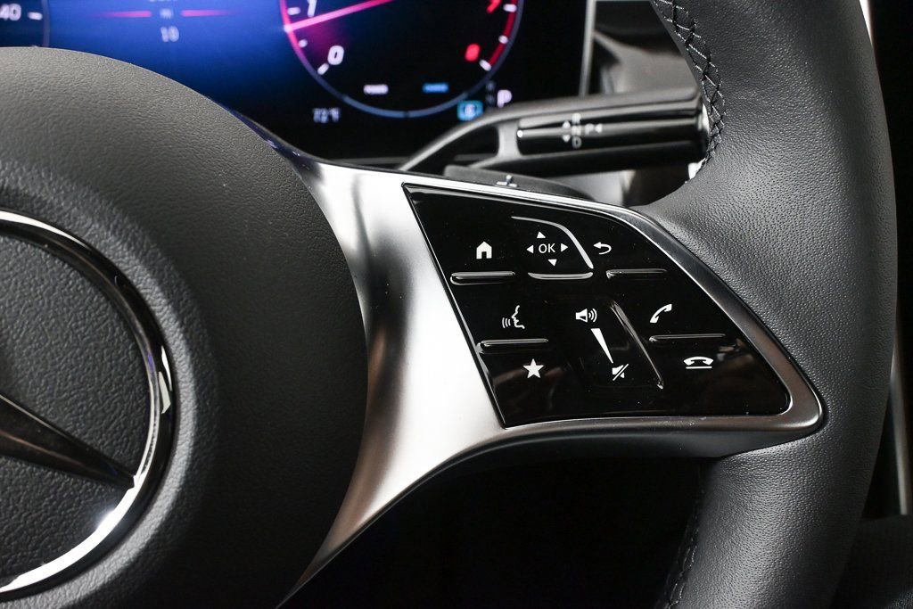 New 2025 Mercedes-Benz GLC 300 4MATIC image 11