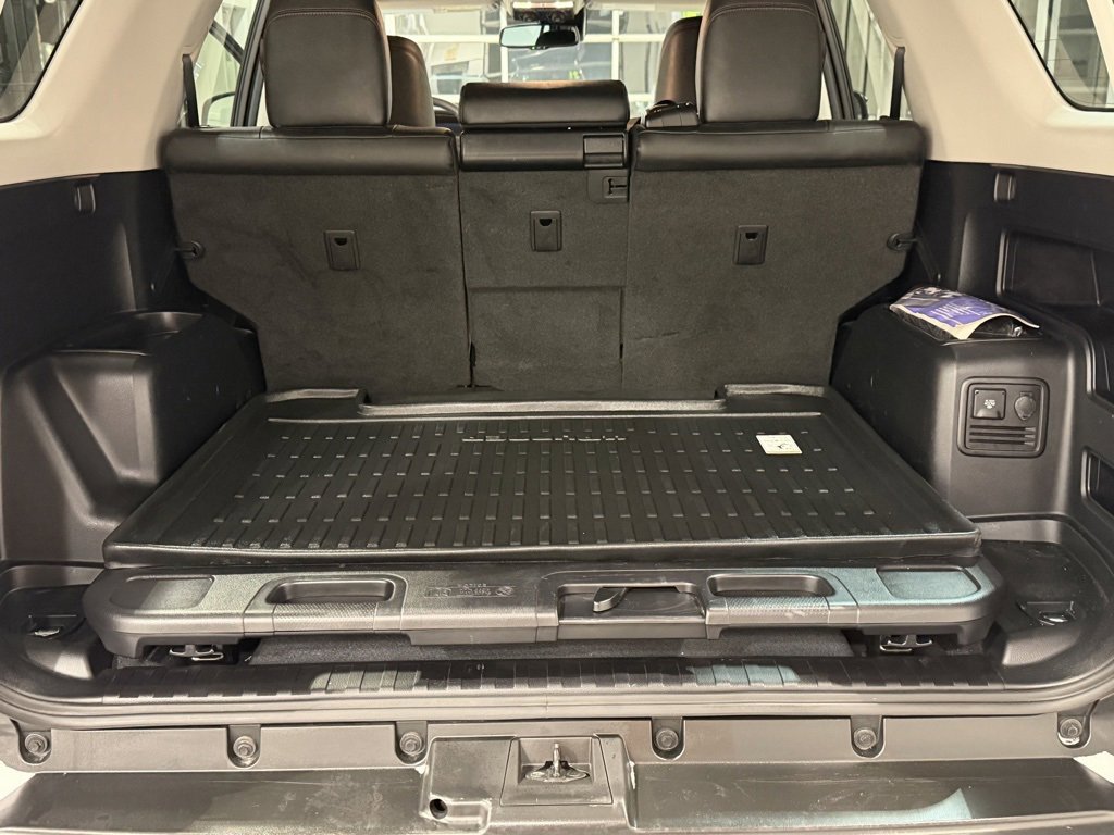 Used 2021 Toyota 4Runner Venture w/ Moonroof Package image 34