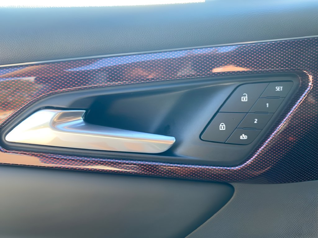 New 2027 Chevrolet Traverse RS AWD/4WD image 7