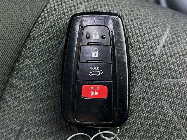 Used 2024 Toyota RAV4 XLE image 32