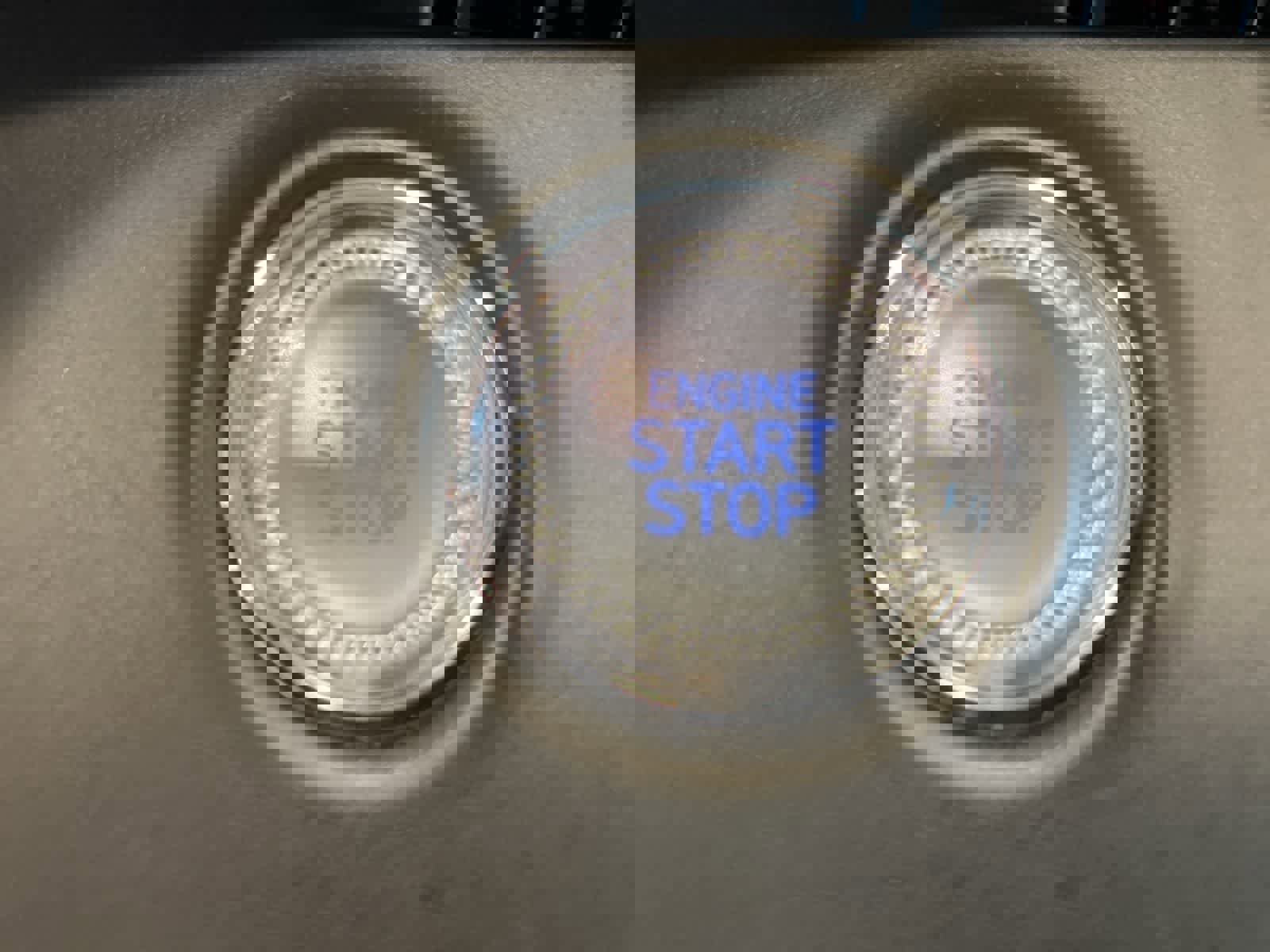 Used 2025 Genesis GV70 2.5T image 17