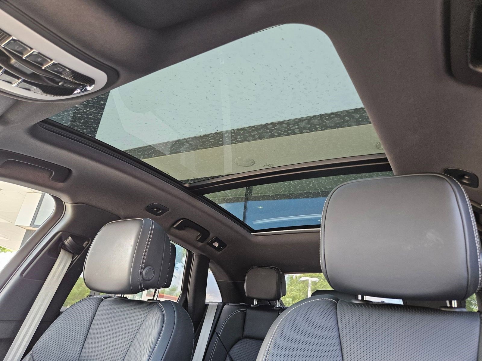 Certified 2026 Porsche Macan image 27