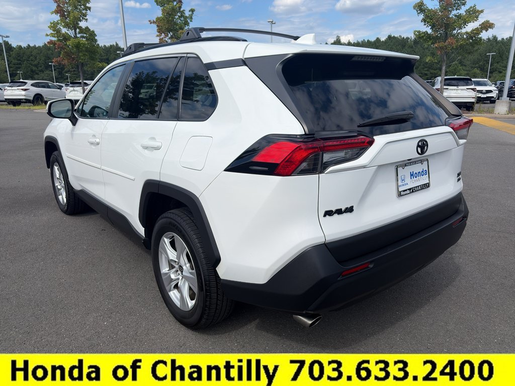 Used 2021 Toyota RAV4 XLE AWD/4WD image 5
