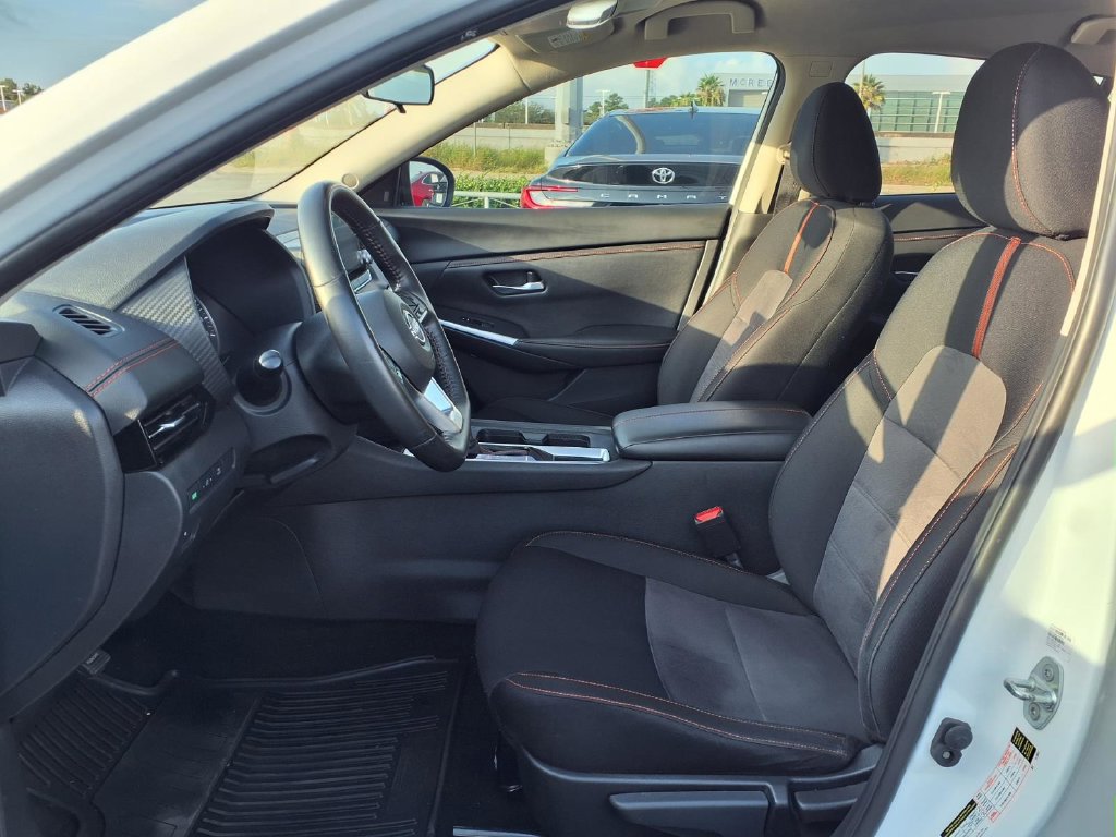 Used 2024 Nissan Sentra SR FWD image 16