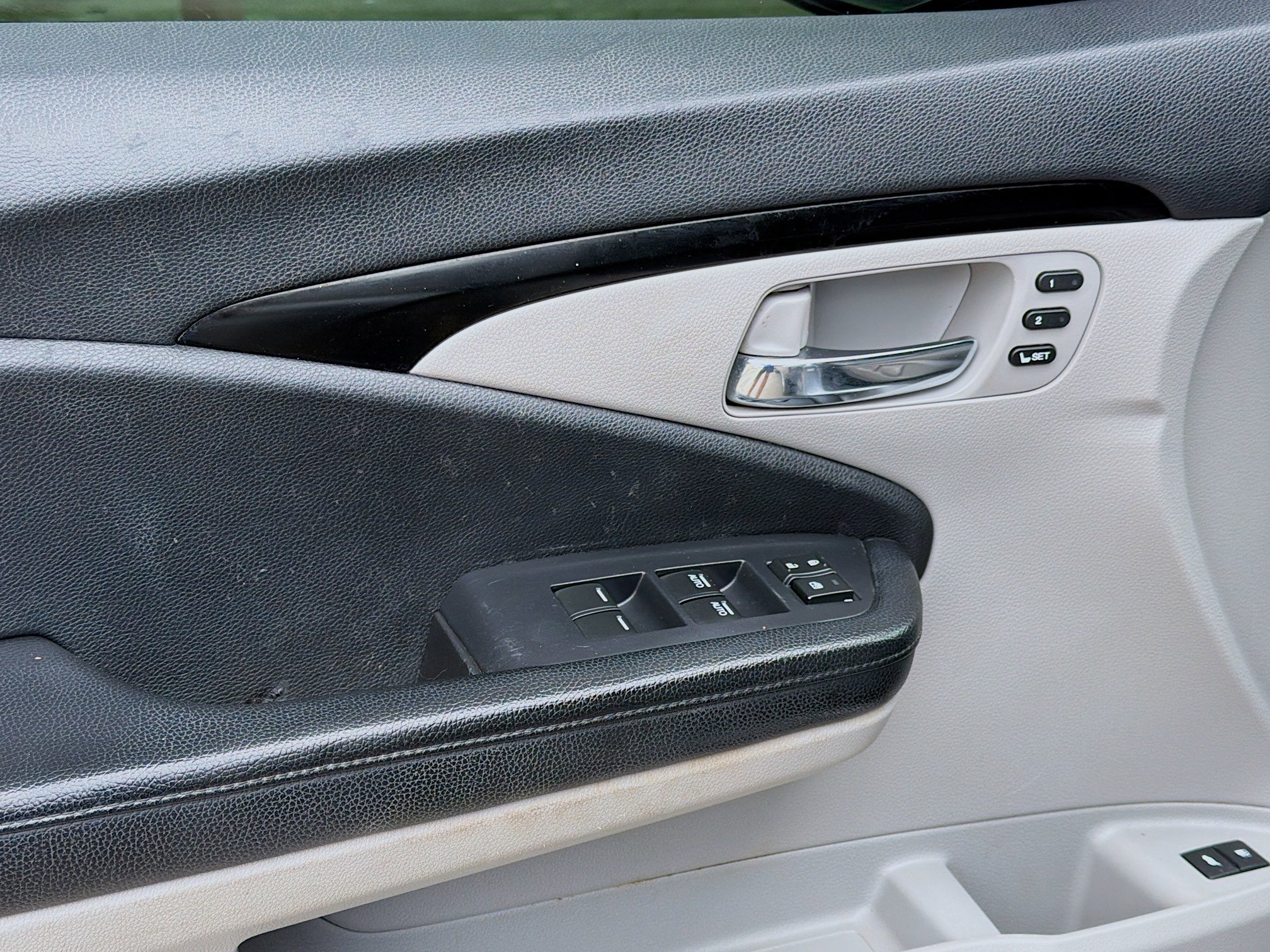 Used 2019 Honda Pilot Elite image 17