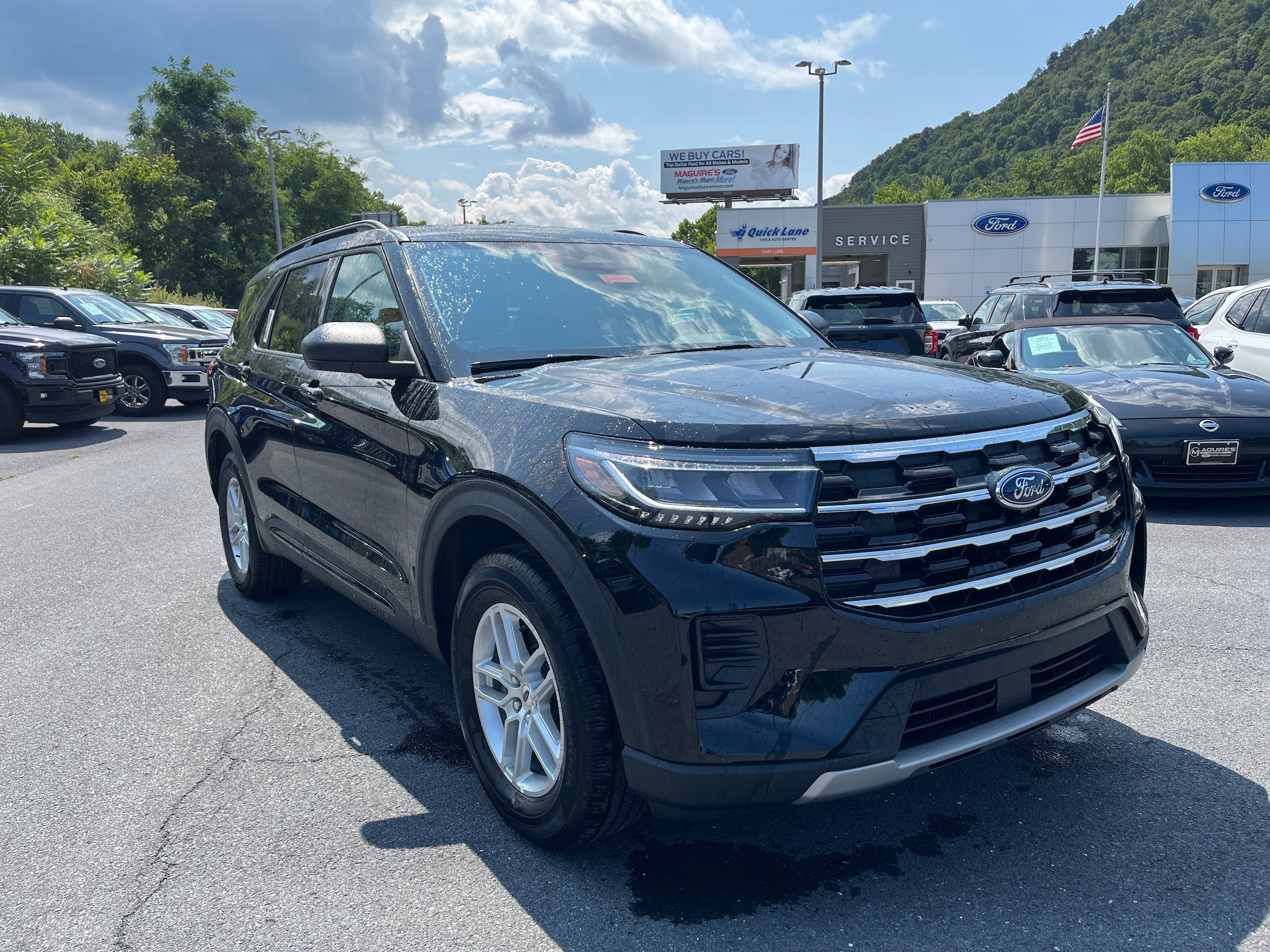 New 2026 Ford Explorer Active AWD/4WD image 4