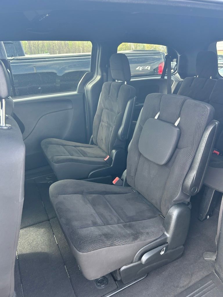 Used 2018 Dodge Grand Caravan SE FWD image 6