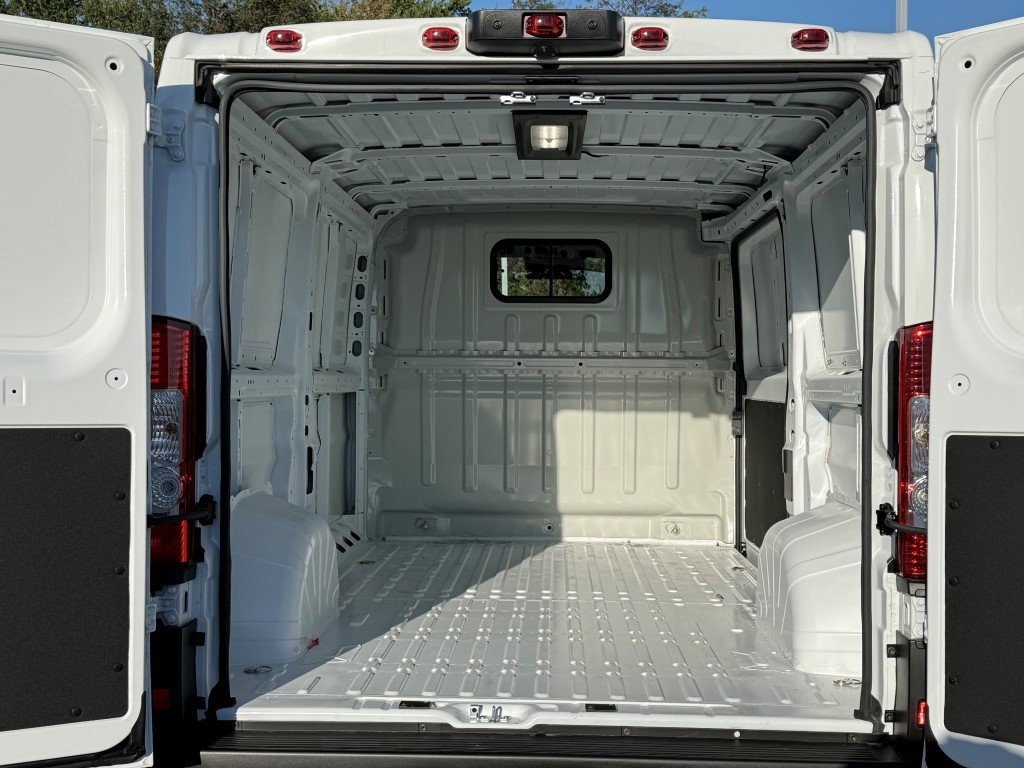New 2025 RAM ProMaster 1500 w/ Convenience Group image 12