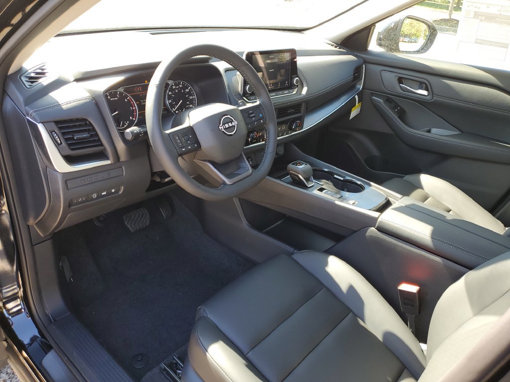 New 2026 Nissan Rogue Dark Armor FWD image 21