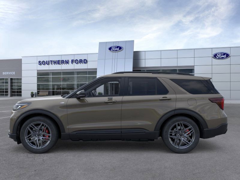 New 2026 Ford Explorer ST-Line w/ ST-Line Street Pack AWD/4WD image 3