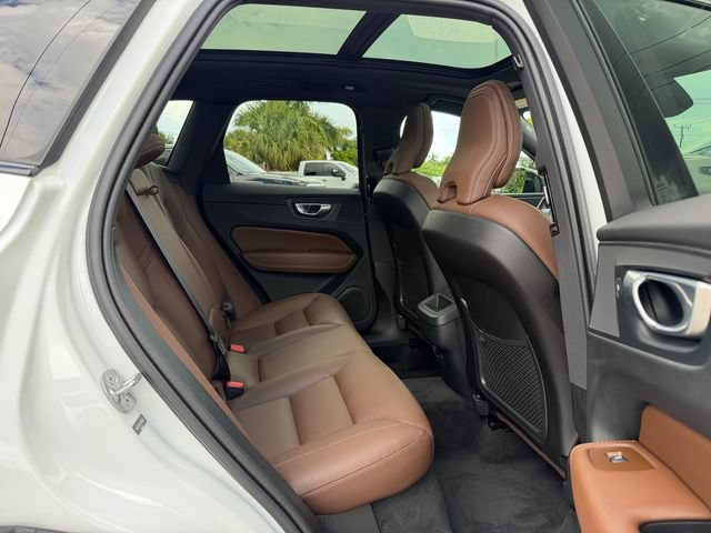 Used 2024 Volvo XC60 B5 Plus w/ Protection Package Premier AWD/4WD image 17