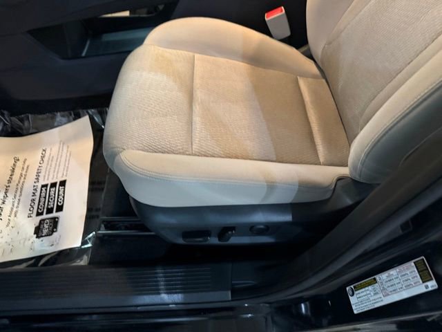 Certified 2025 Nissan Rogue SV image 11