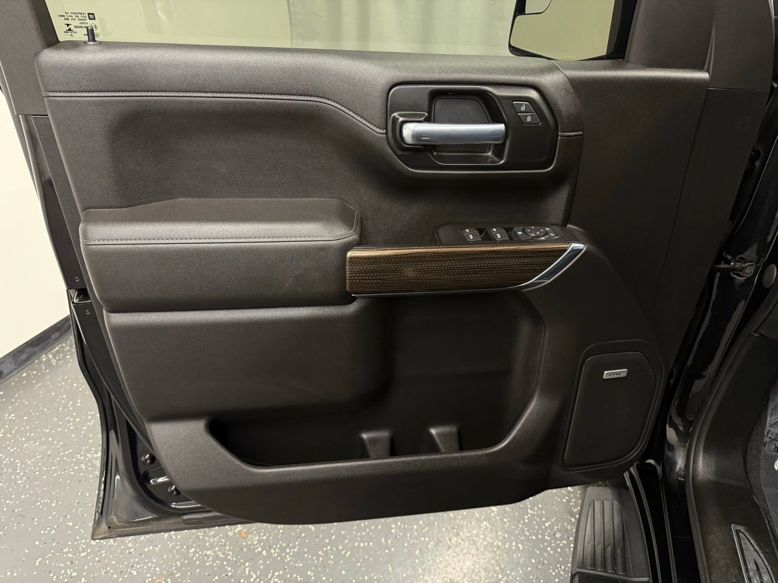 Used 2020 Chevrolet Silverado 1500 RST w/ All-Star Edition image 9