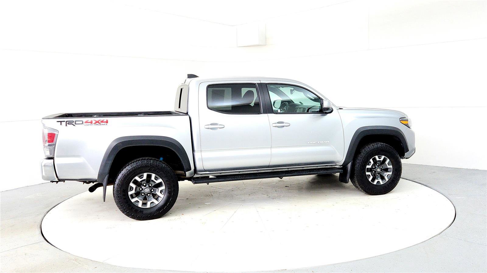 Certified 2023 Toyota Tacoma TRD Off-Road image 6