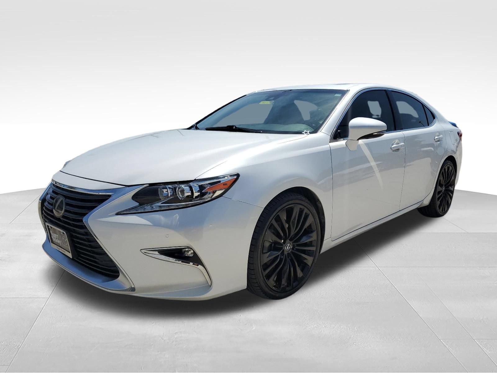 Used 2016 Lexus ES 350 w/ Premium Package w/Wood Trim