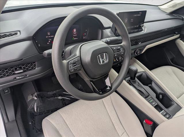 Certified 2025 Honda Accord SE image 10