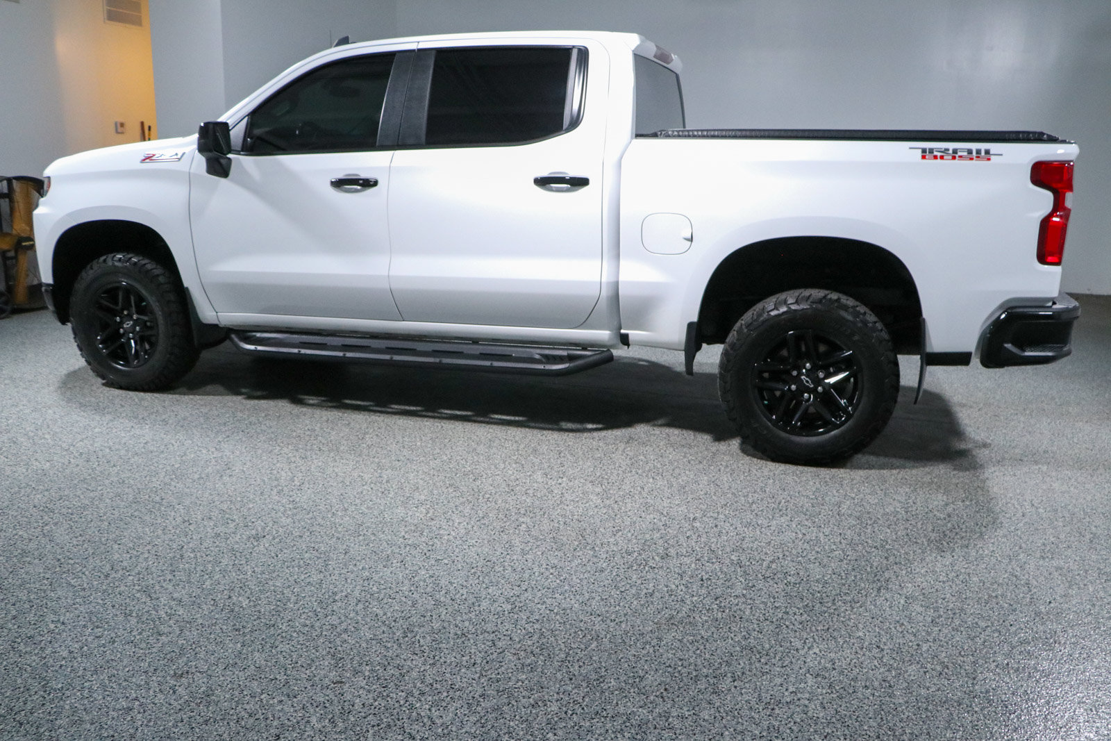 Used 2021 Chevrolet Silverado 1500 LT Trail Boss w/ Bed Protection Package AWD/4WD image 10
