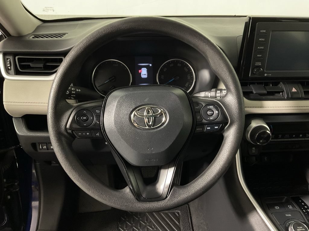 Used 2022 Toyota RAV4 XLE AWD/4WD image 24