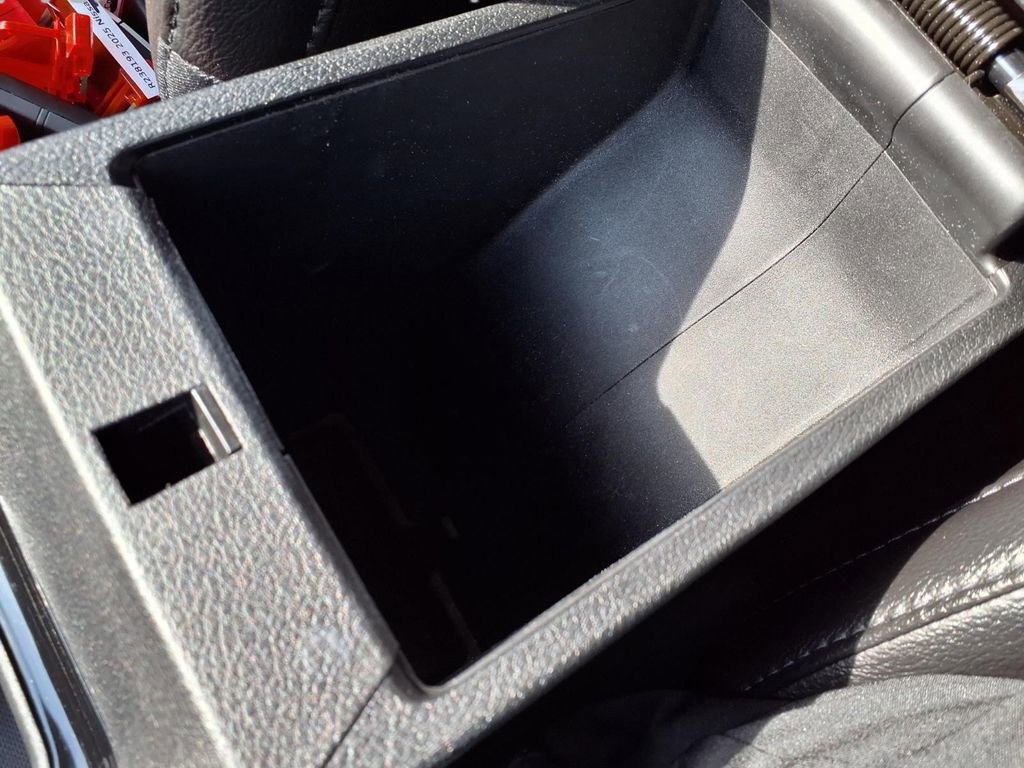 Used 2023 Jeep Compass Limited w/ Elite Group AWD/4WD image 12