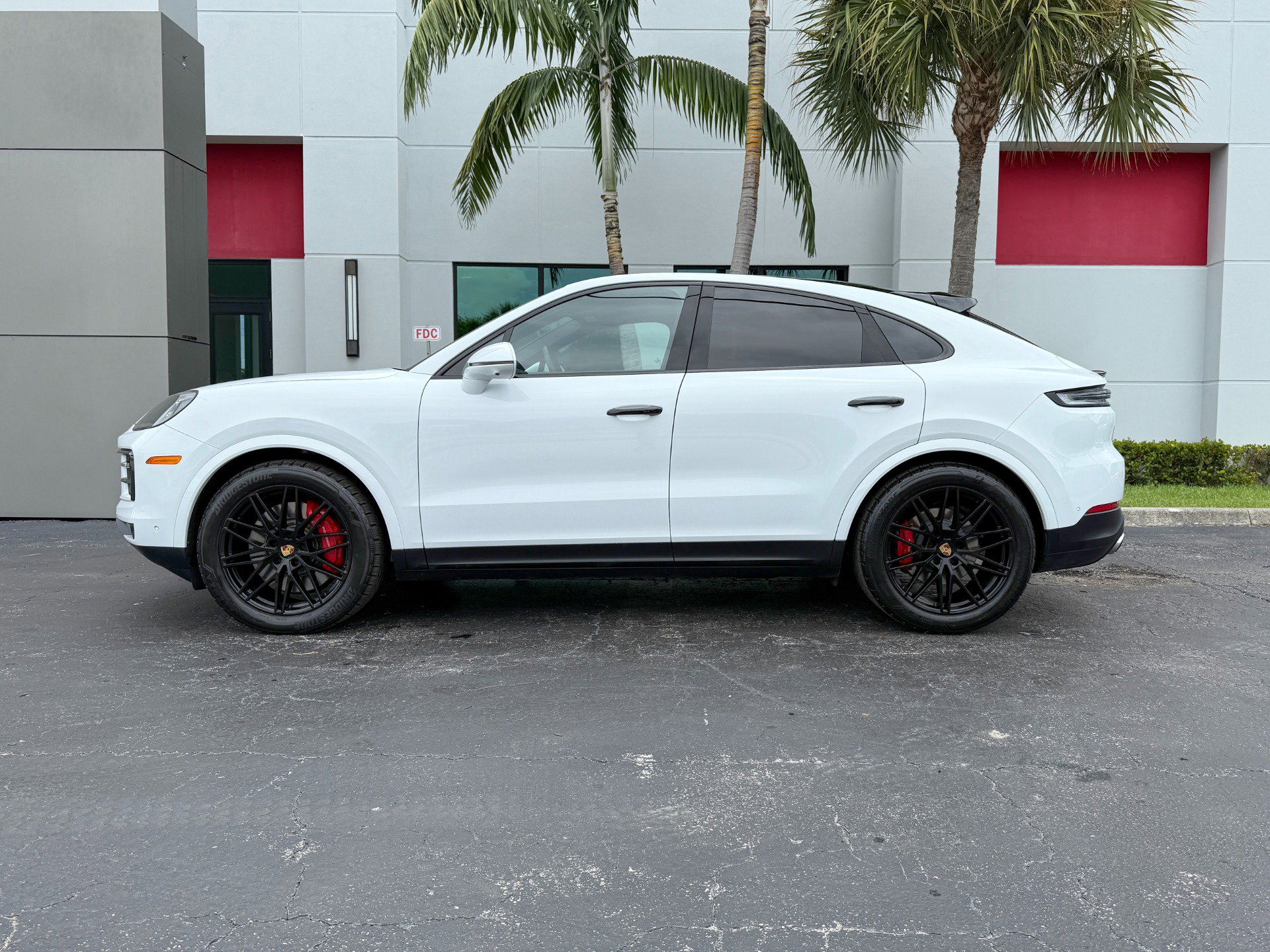 Used 2024 Porsche Cayenne S image 20