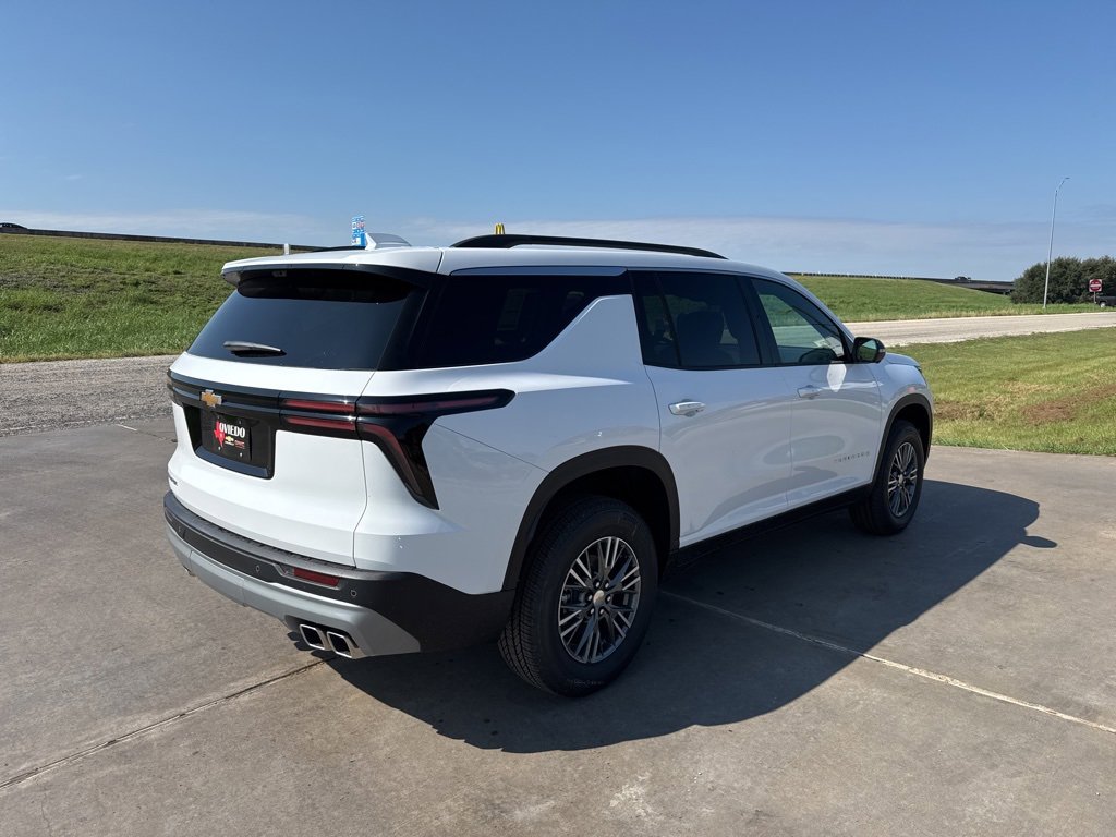 New 2026 Chevrolet Traverse LT w/ Driver Confidence Package image 5