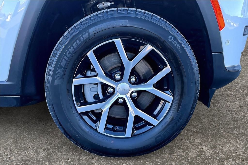 Used 2024 Jeep Grand Cherokee L Limited w/ Luxury Tech Group II AWD/4WD image 9