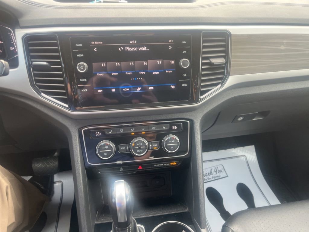 Used 2023 Volkswagen Atlas SEL AWD/4WD image 19