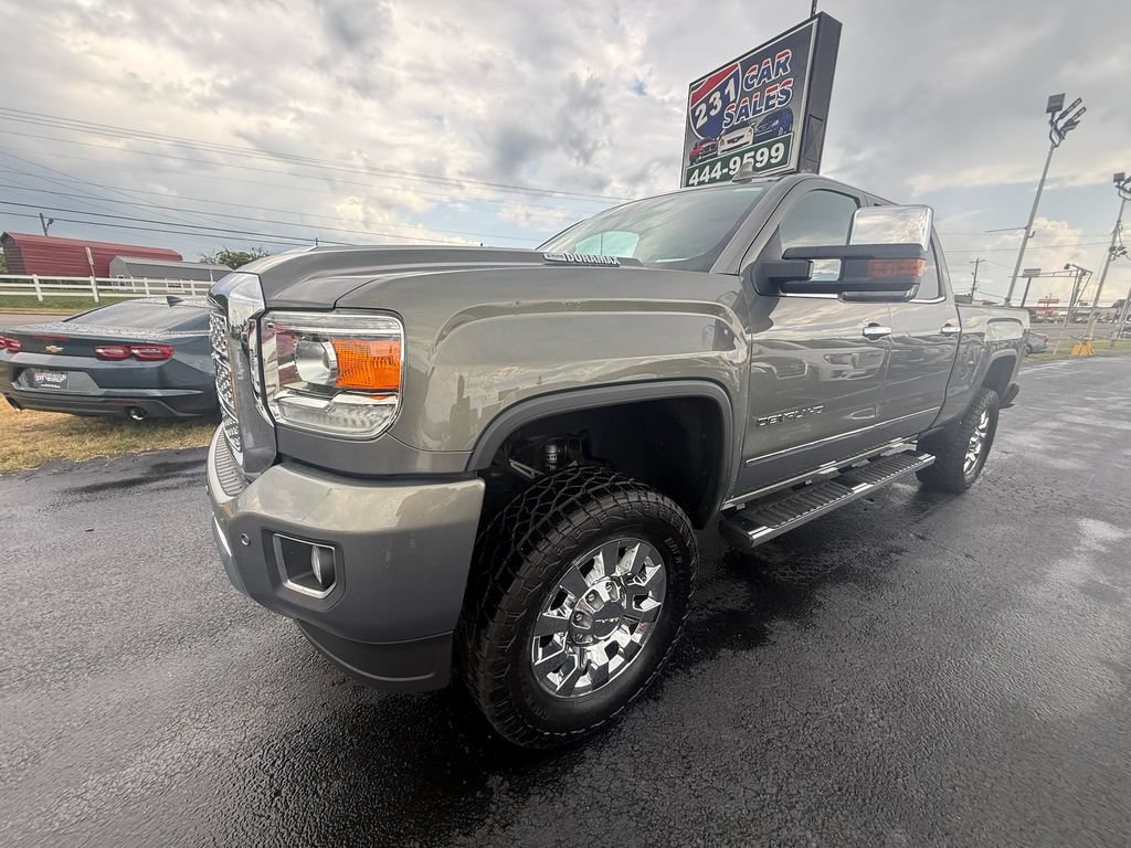 Used 2018 GMC Sierra 2500 Denali w/ Duramax Plus Package AWD/4WD image 8