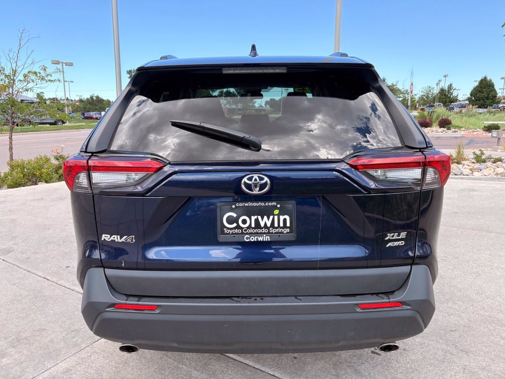 Used 2025 Toyota RAV4 XLE AWD/4WD image 7