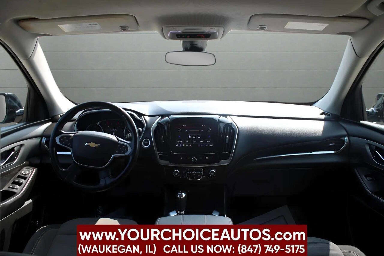 Used 2020 Chevrolet Traverse LT w/ Driver Confidence II Package image 13
