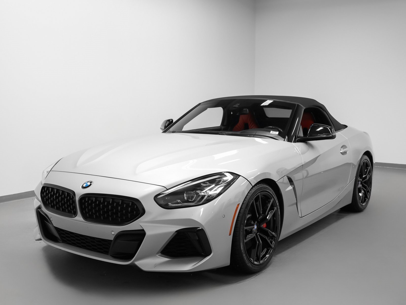 Used 2022 BMW Z4 M40i w/ Premium Package image 8