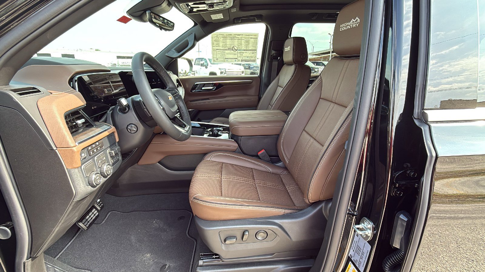 New 2026 Chevrolet Suburban High Country image 11