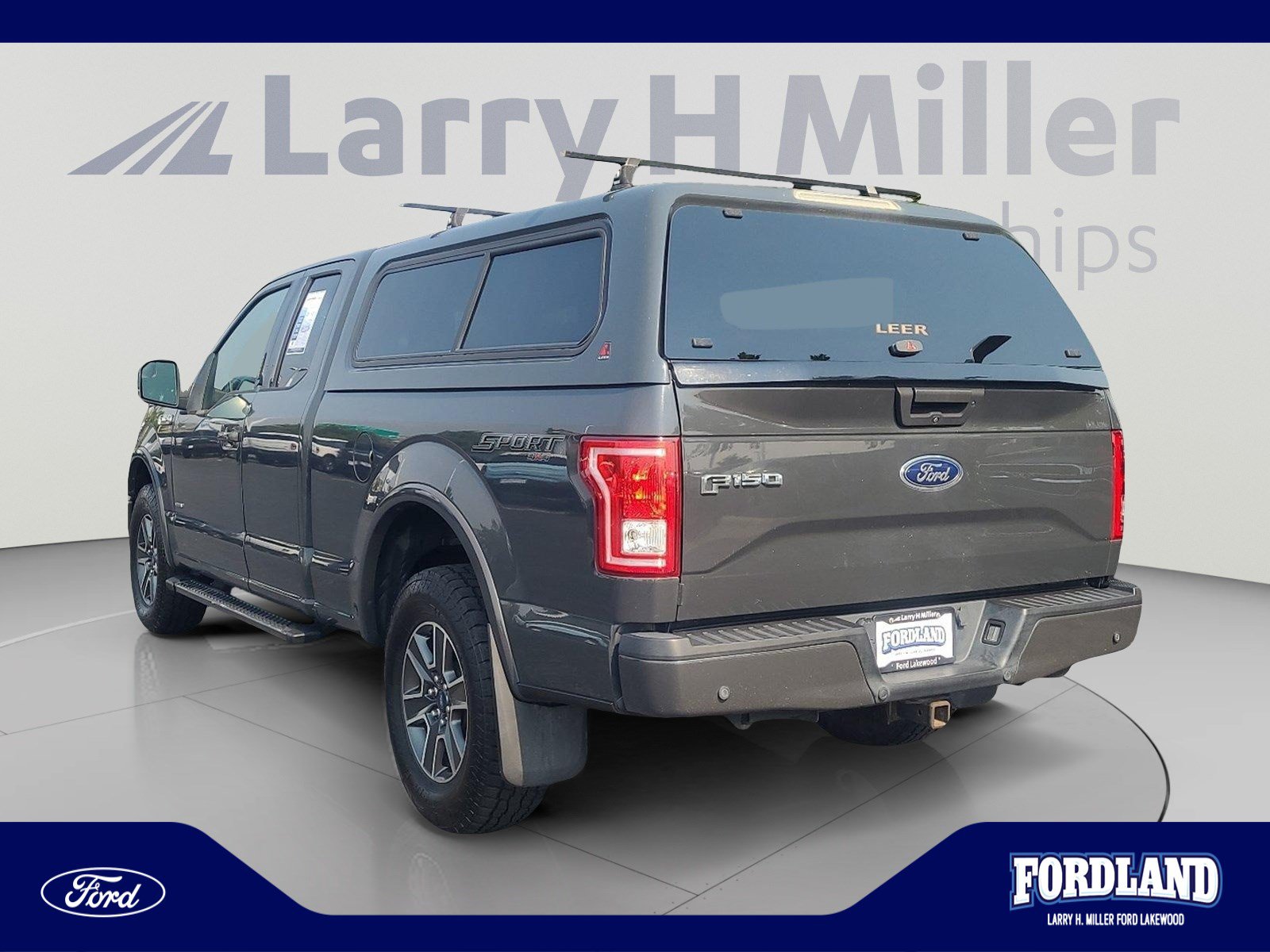 Used 2017 Ford F150 XLT w/ Equipment Group 302A Luxury AWD/4WD image 3
