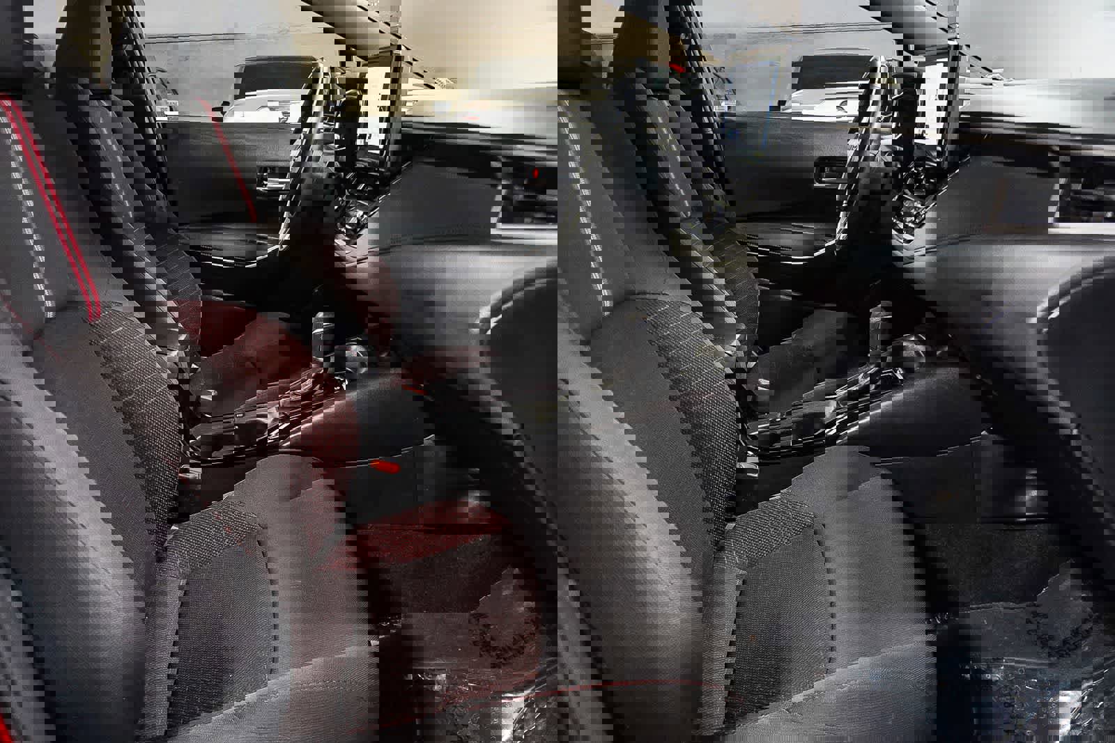 Certified 2024 Toyota Corolla SE image 18