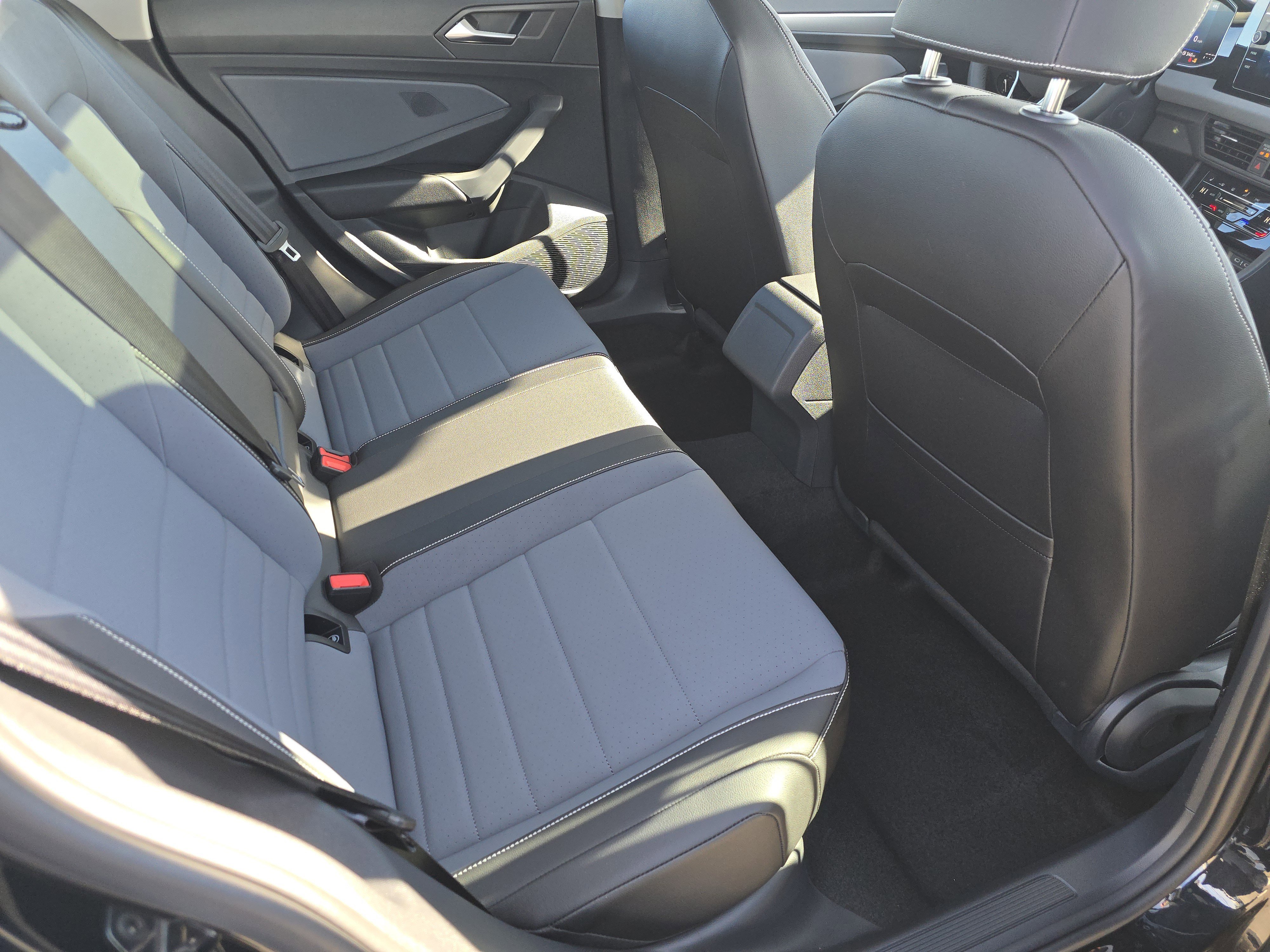 New 2026 Volkswagen Jetta SE image 14