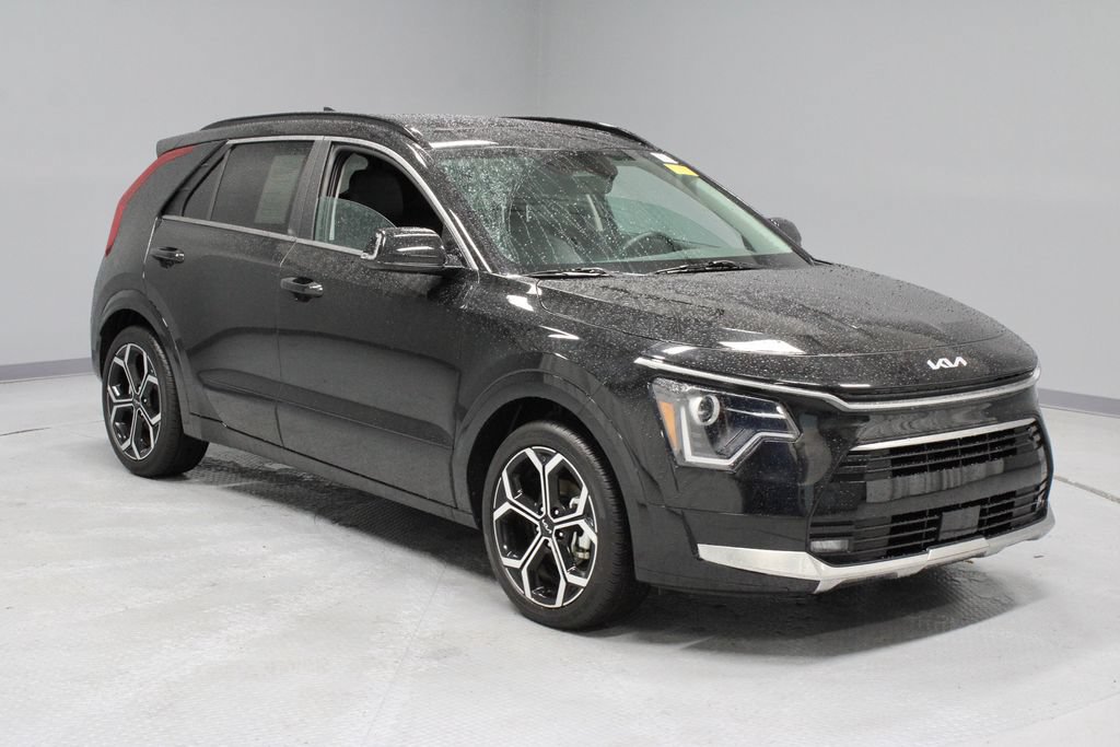 Used 2025 Kia Niro EX Touring
