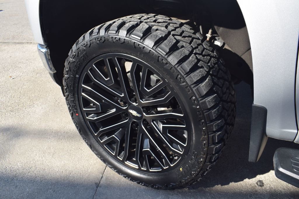 Used 2020 Chevrolet Silverado 1500 LT w/ All-Star Edition image 7