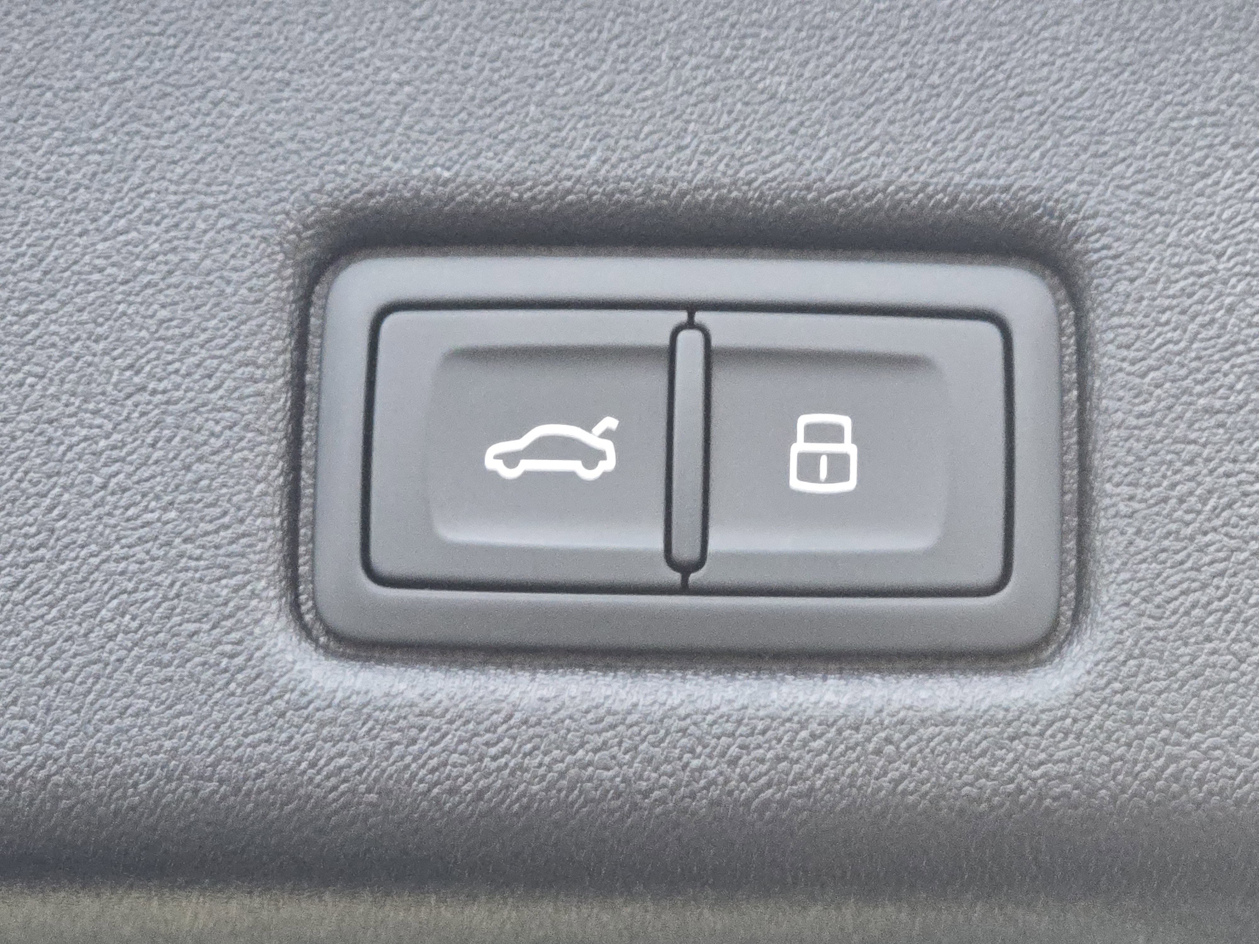 New 2025 Audi Q5 Premium Plus image 16