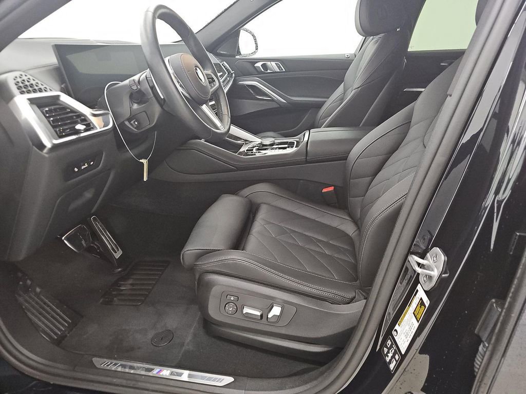 Used 2026 BMW X6 xDrive40i image 9