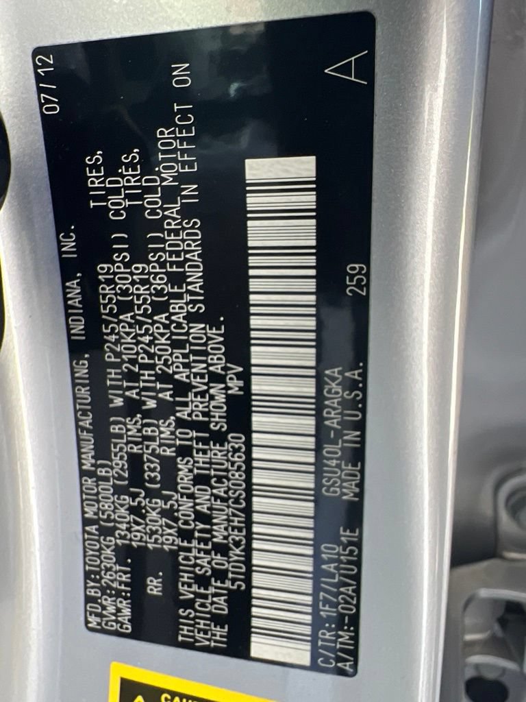 Used 2012 Toyota Highlander Limited w/ Tow Pkg FWD image 7